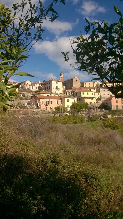 B&B Ca' De Pippu Diano Castello Extérieur photo